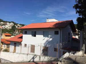 Image 8 - 888799