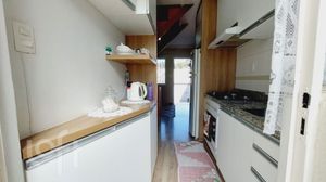 Image 8 - 888802