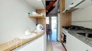 Image 7 - 888802