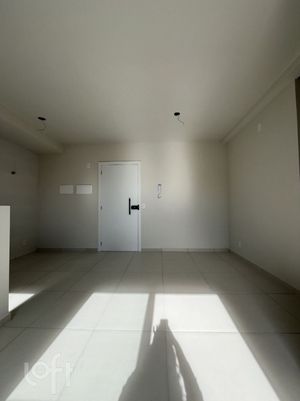 Image 1 - 888803