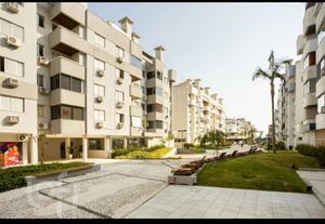 Image 22 - 888804