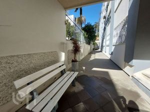 Image 15 - 888807
