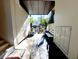 Image 16 - 888807