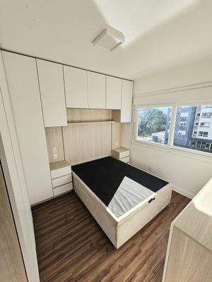 Image 12 - 888858