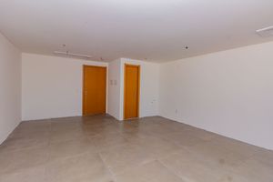 Image 8 - 888861