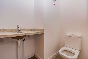 Image 13 - 888861