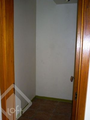 Image 32 - 888866