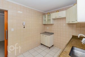 Image 18 - 888876