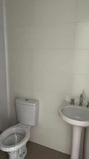 Image 15 - 888878