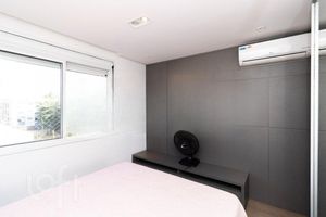 Image 9 - 888882