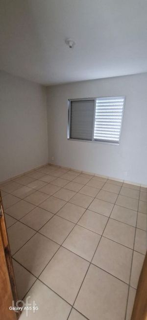 Image 6 - 888885