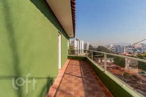 Image 32 - 888889