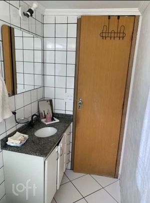 Image 9 - 888895