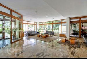Image 15 - 888896