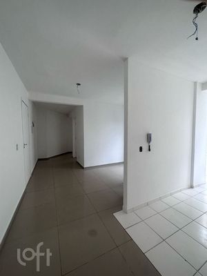 Image 7 - 888898