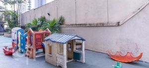 Image 32 - 888905