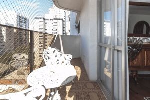 Image 3 - 888905