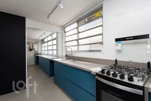 Image 7 - 888920