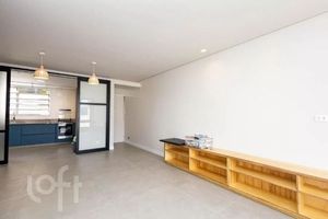 Image 3 - 888920