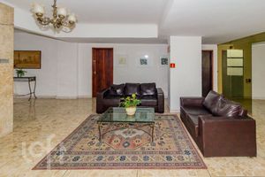 Image 35 - 888920