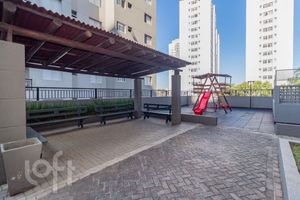 Image 38 - 888922