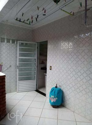 Image 4 - 888925