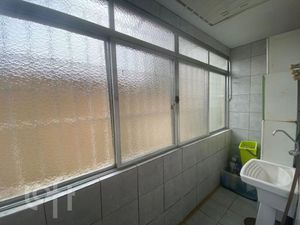 Image 2 - 888931