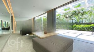 Image 33 - 888943