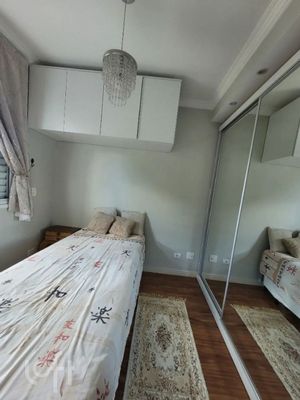 Image 7 - 888948