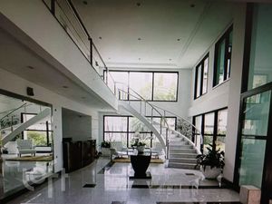 Image 10 - 888949