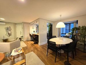 Image 14 - 888955