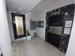 Image 9 - 888957
