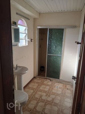 Image 19 - 888977