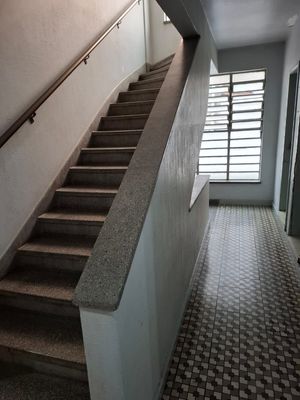 Image 8 - 888979