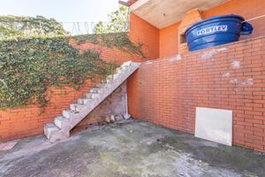 Image 43 - 888984