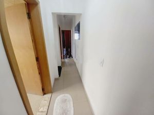 Image 8 - 888984