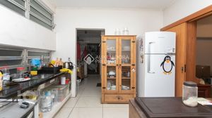 Image 32 - 888988