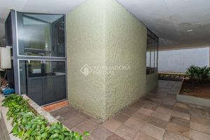 Image 4 - 888988