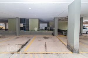 Image 10 - 888988
