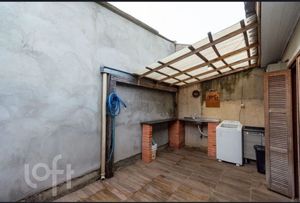 Image 11 - 888992