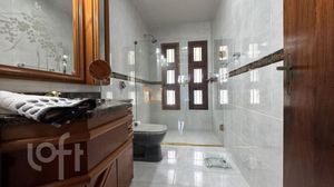 Image 15 - 888997