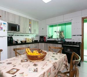 Image 2 - 888999