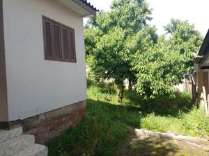 Image 0 - 889007