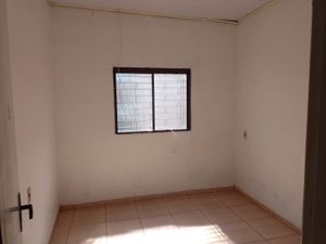 Image 8 - 889007