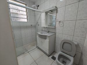 Image 18 - 889012
