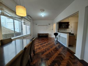 Image 4 - 889012
