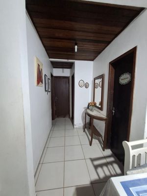 Image 12 - 889015