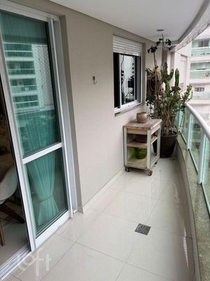 Image 15 - 889076