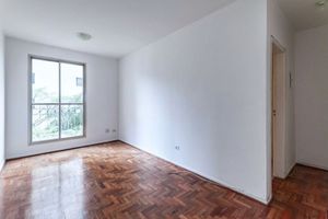 Image 7 - 889078
