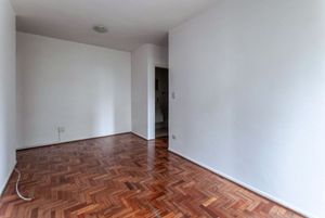 Image 1 - 889078